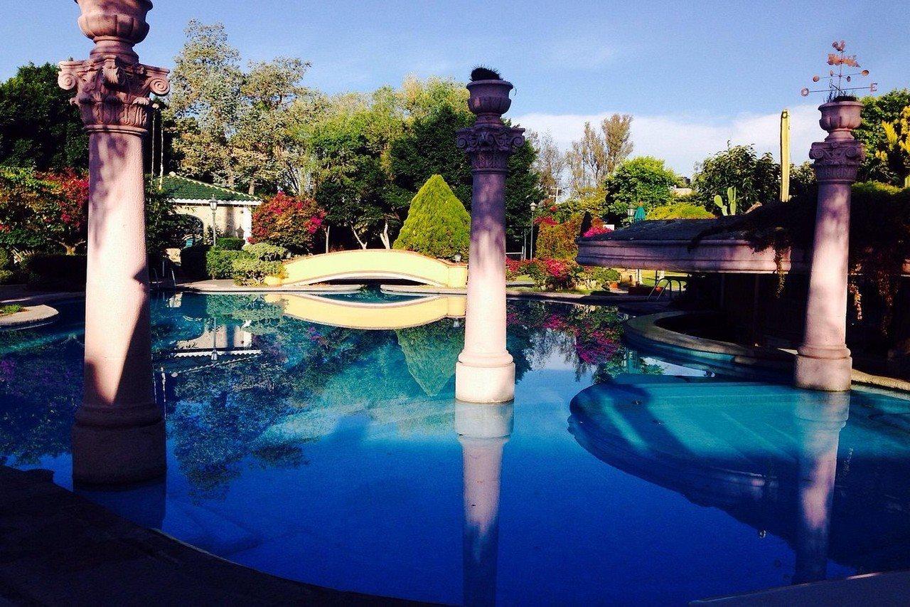 Gran Hotel Hacienda De La Noria Агуаскалиентес Екстериор снимка The pool at the center of the resort