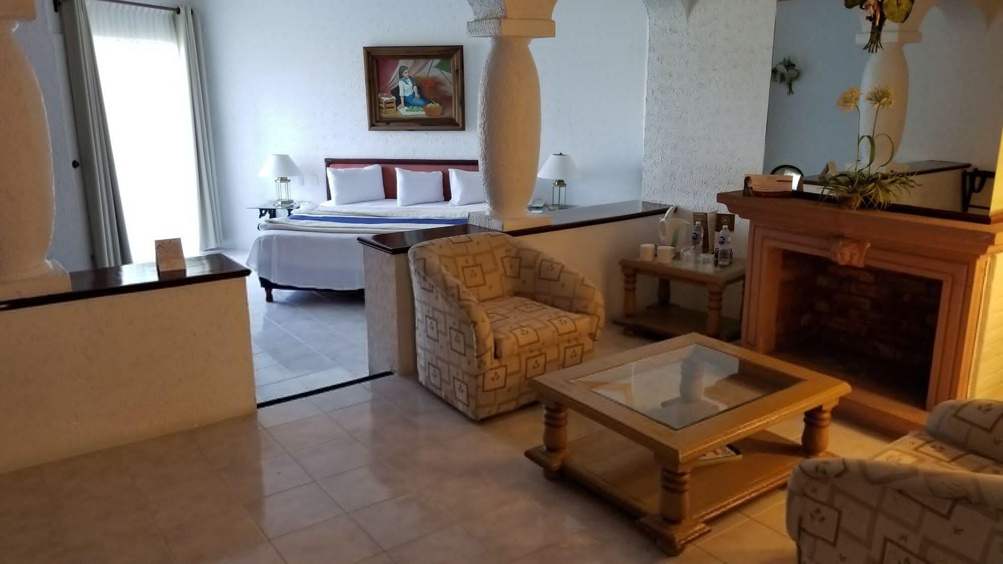 Gran Hotel Hacienda De La Noria Агуаскалиентес Екстериор снимка A suite at the hotel