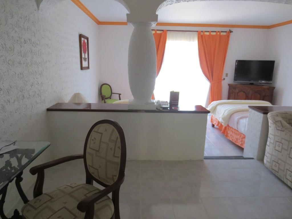 Gran Hotel Hacienda De La Noria Агуаскалиентес Екстериор снимка A studio apartment